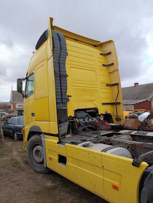 Volvo FH 12 двигатель D12D, 2003 г. ,  FH 12 D12A 1997 г. по запчастям