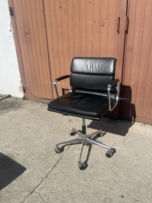 Fotel biurowy Vitra ea  217