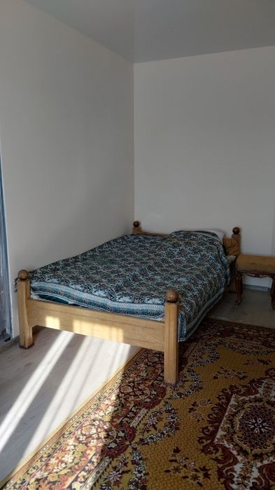 Обмін на квартиру, добротний будинок з бомбосховищем, підвал