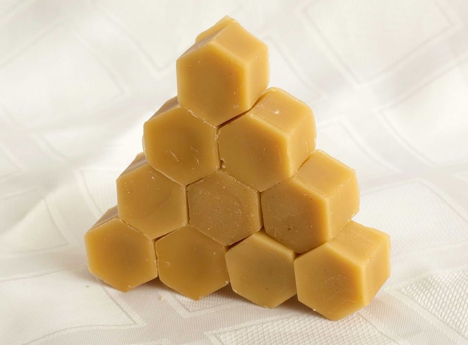 Naturalny wosk pszczeli z własnej pasieki