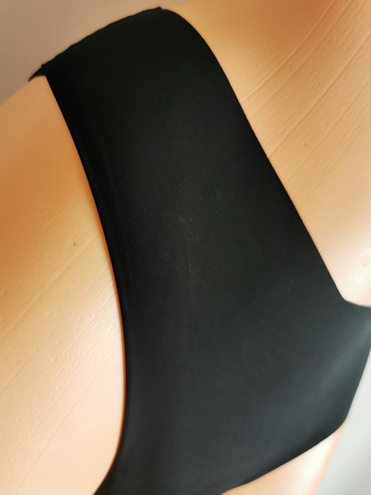 Majtki stringi bezszwowe