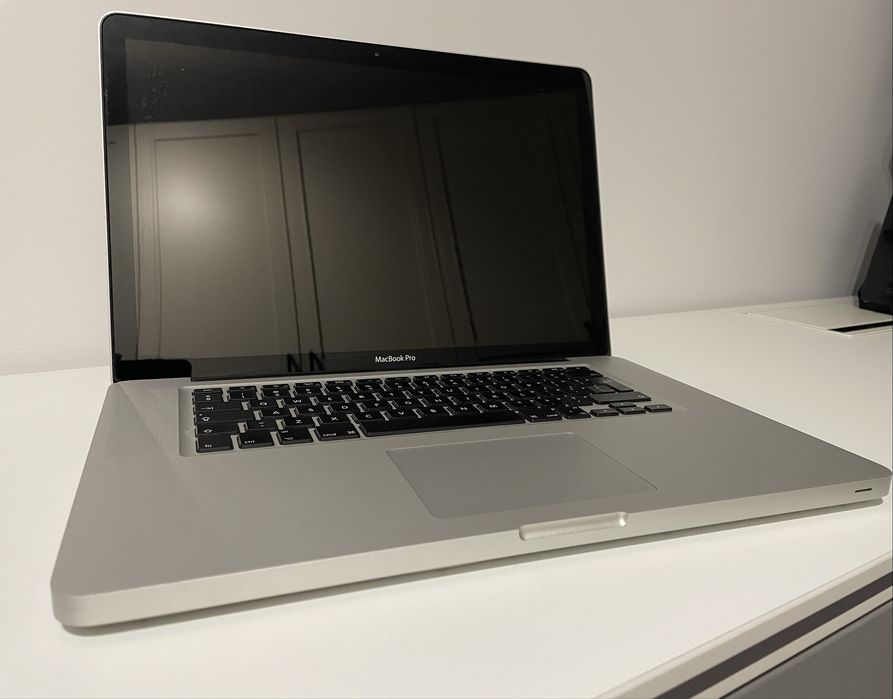 Apple MacBook Pro 15’/i7/16GB/1TB