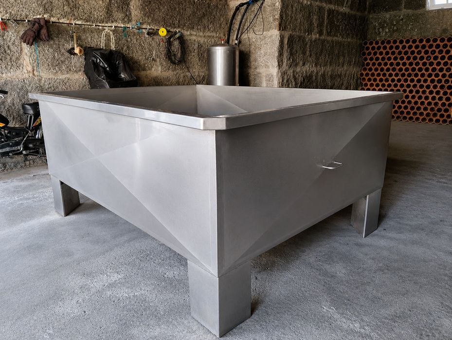 Lagar em Inox 200x150x64cm