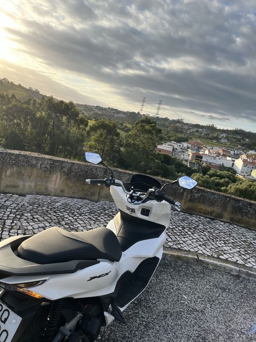 Pcx 2024 mota em  bom estado