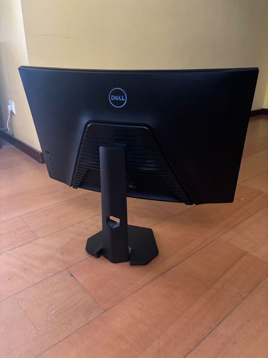 Monitor Curvo Dell S2722DGM 1440p 27" 165hz