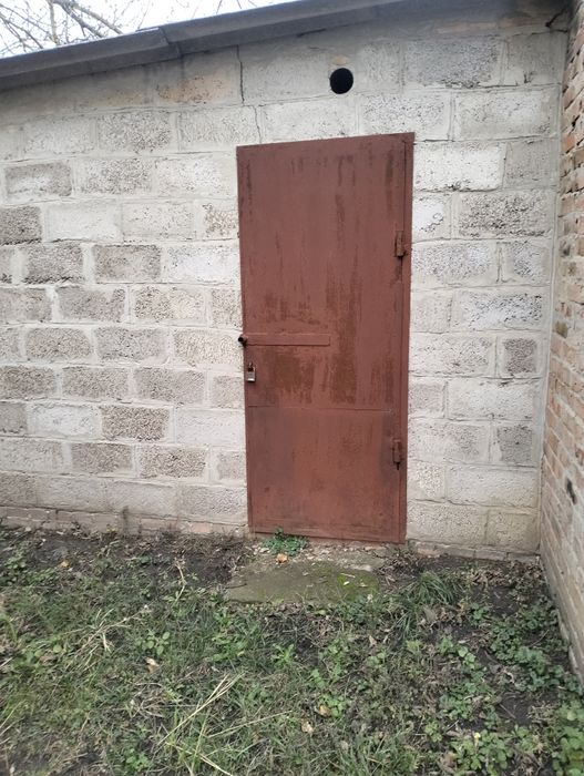 Квартира 18 км від центру Полтави.