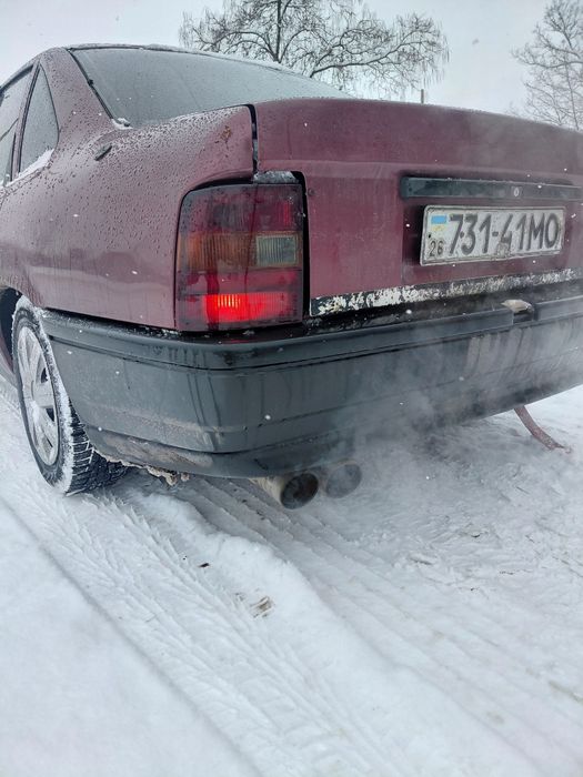Продам опель вектра а 90рік