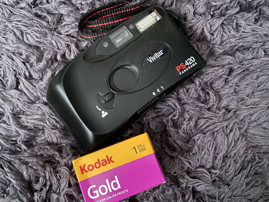 Aparat analogowy Vivitar PS420 Panorama + klisza kodak 200 gold
