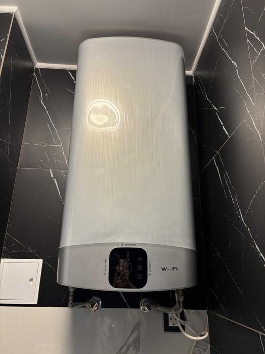 Стильна 2-кімнатна квартира з авторським дизайном у ЖК «28 Перлина»