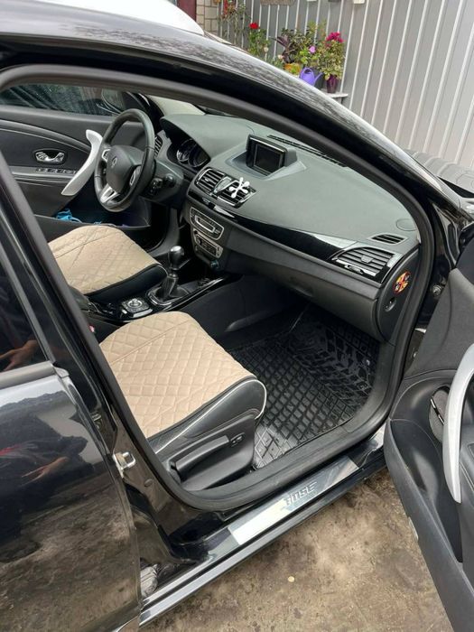 A Renault Megane III Bose 2012 1.5 Сі дизель • механіка • універсал