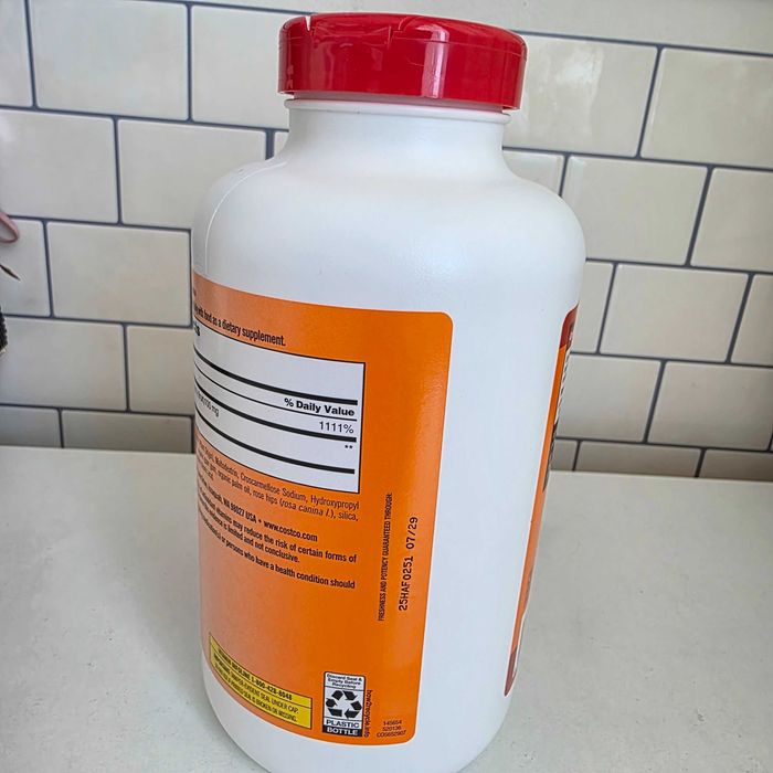 Witamina C 1000 mg Kirkland Signature dzika róża+kompl bioflaw cytrus