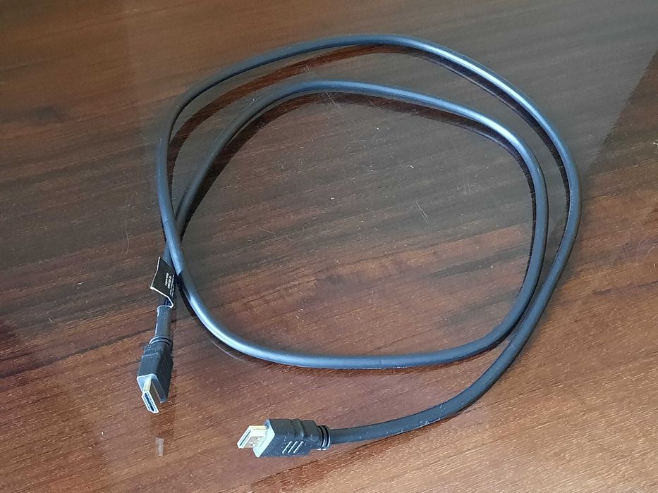 Telewizor LED Sharp 32 cale plus kabel HDMI