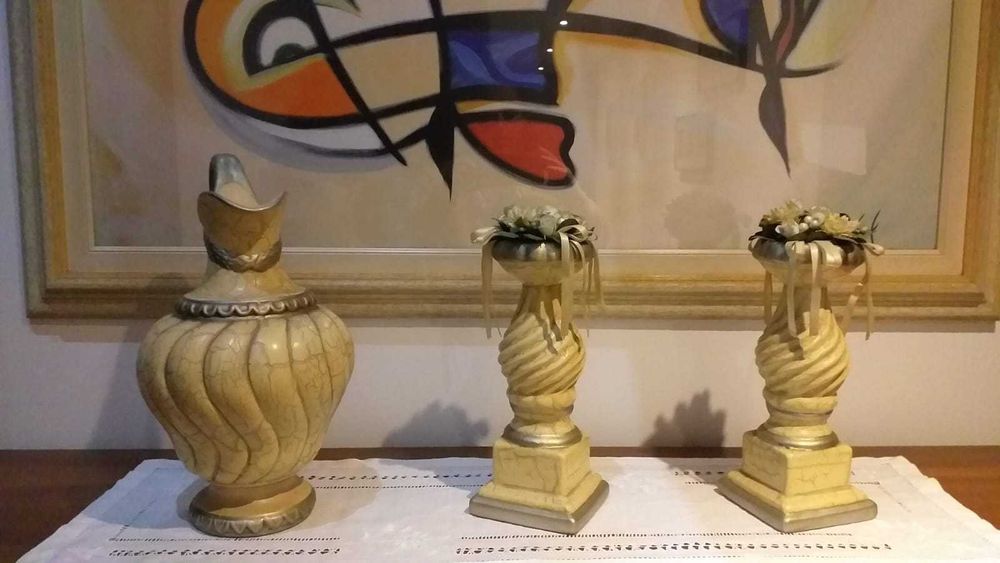 Conjunto de Jarro com Suporte de Velas