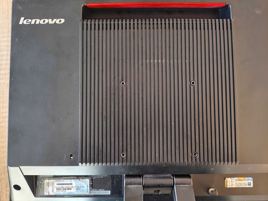 Komputer All in One Lenovo Think Centre