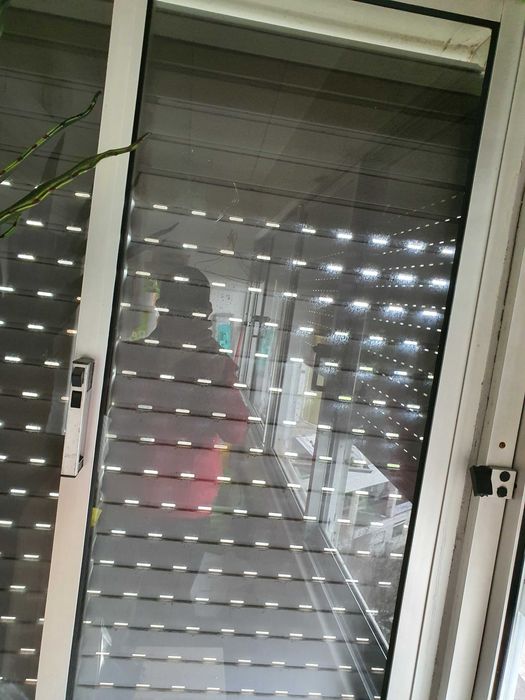 Vendo 8 janelas de marquise e cozinha