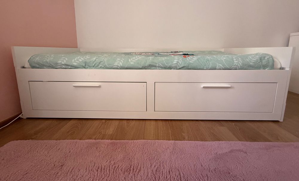 Cama IKEA BRIMNES branca 80x200 com 2 gavetas
