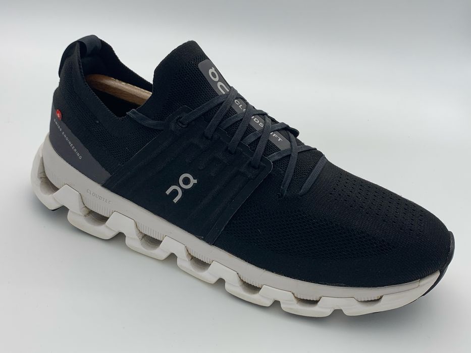 On Cloud Running Swiss Engineering_Cloudswift 3_Sneakersy Adidasy Running Bieganie Meskie Buty_46
