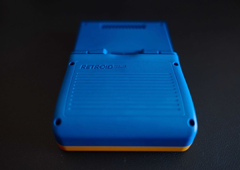 Retroid Pocket Classic PKM Yellow