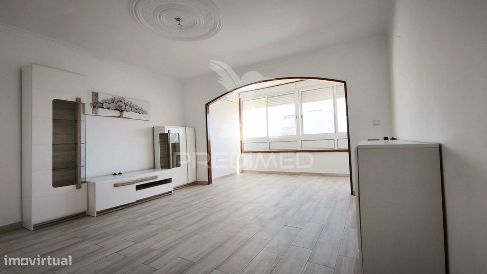 Apartamento T3 com garagem para Arrendamento, Alfornelos, Amadora