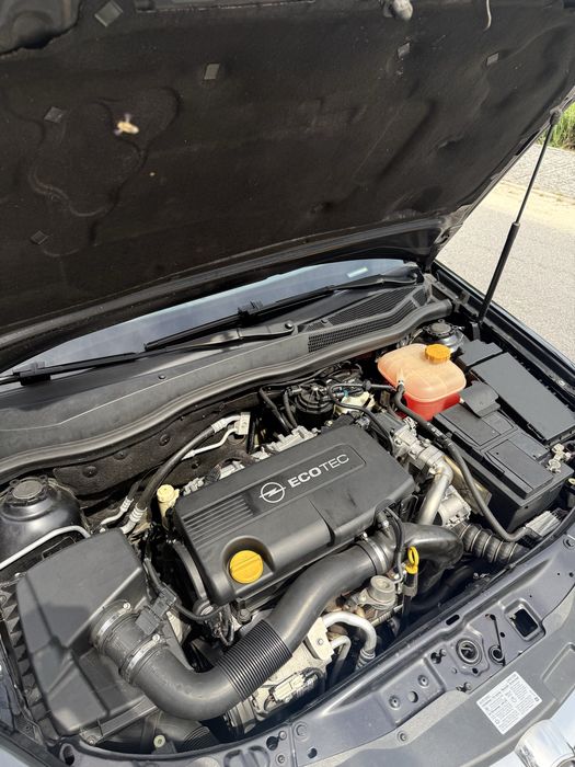 Opel astra gtc 1.7