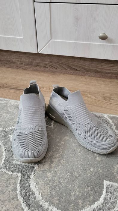 Продам жіноче взуття за вигідною ціною