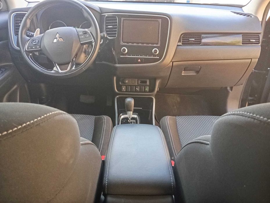 Mitsubishi Outlander 2021