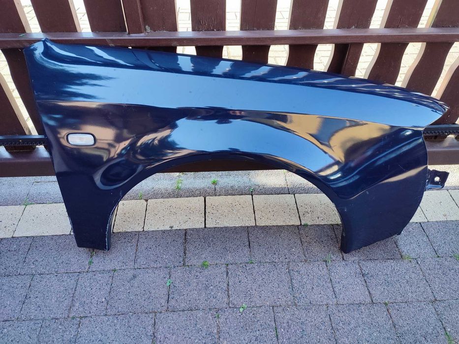 Błotnik Prawy Audi A6 C5 LY5K