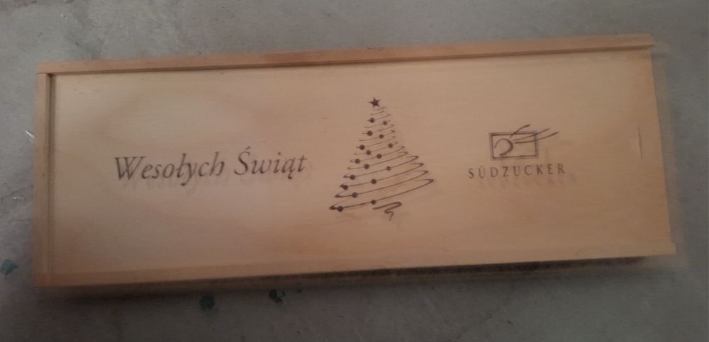 Opakowanie na prezent ze sklejki