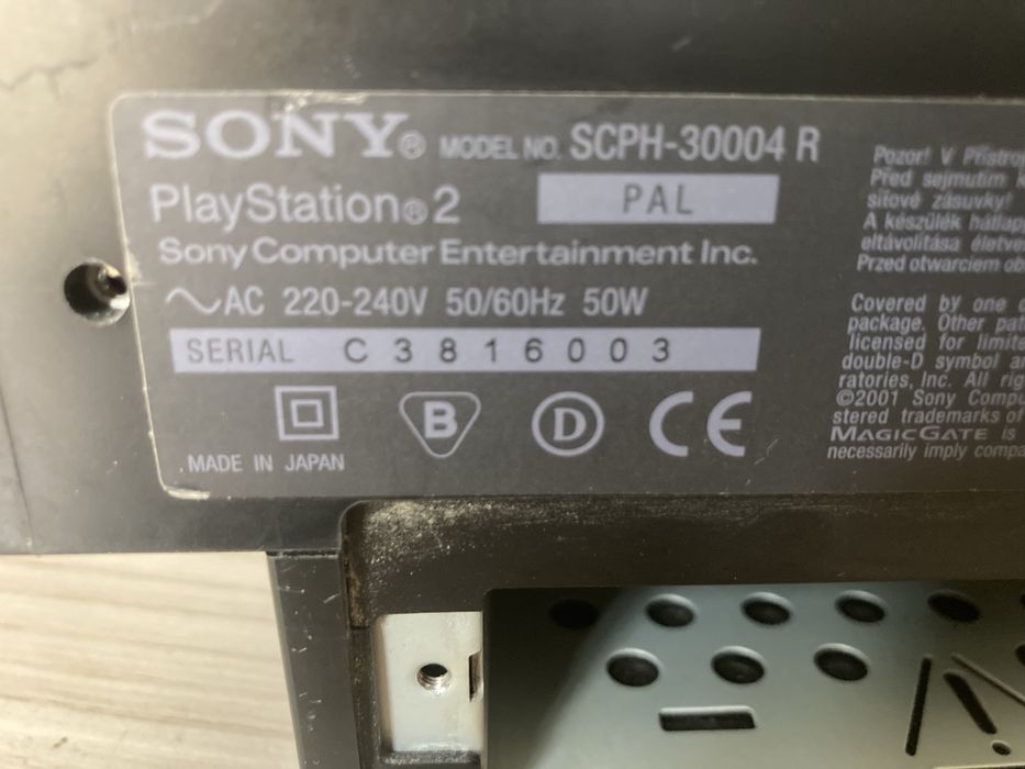 Playstation 2 Fat na części