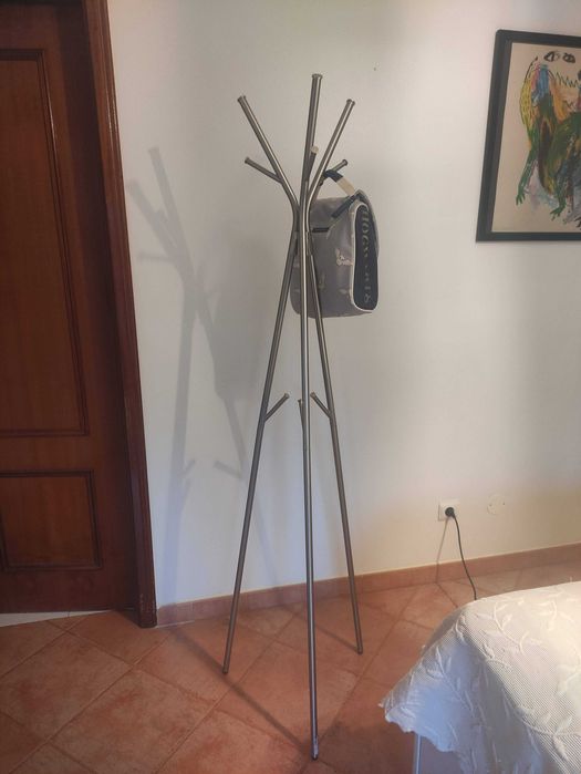 Cabide de Pé cromado