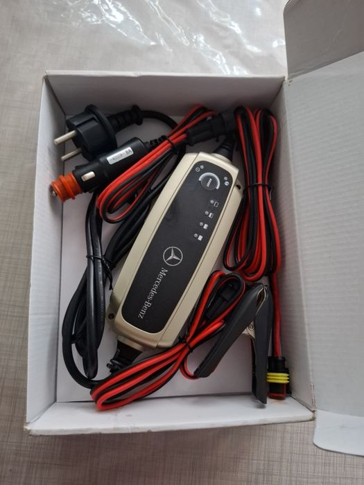 Ładowarka prostownik Mercedes-Benz