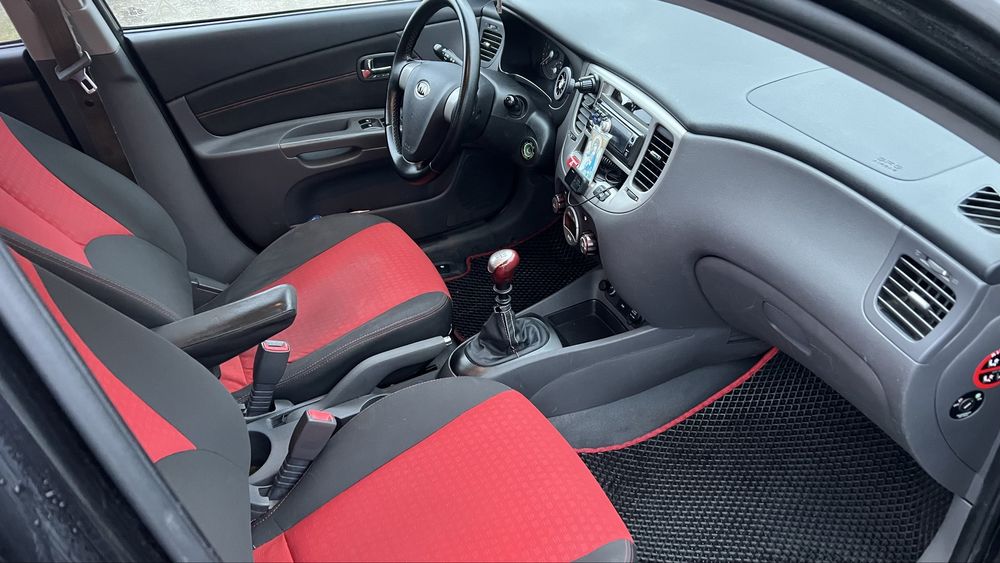 KIA RIO 2007 1,6 власний надійний автомобіль, все працює, все рідне