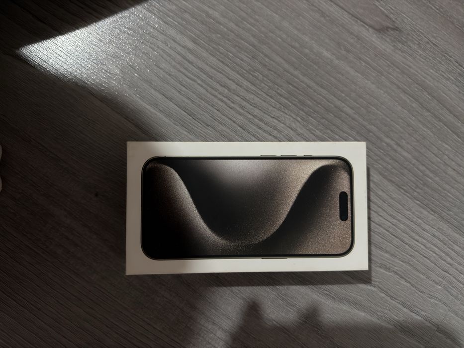 Iphone 15 pro cinza 256gb