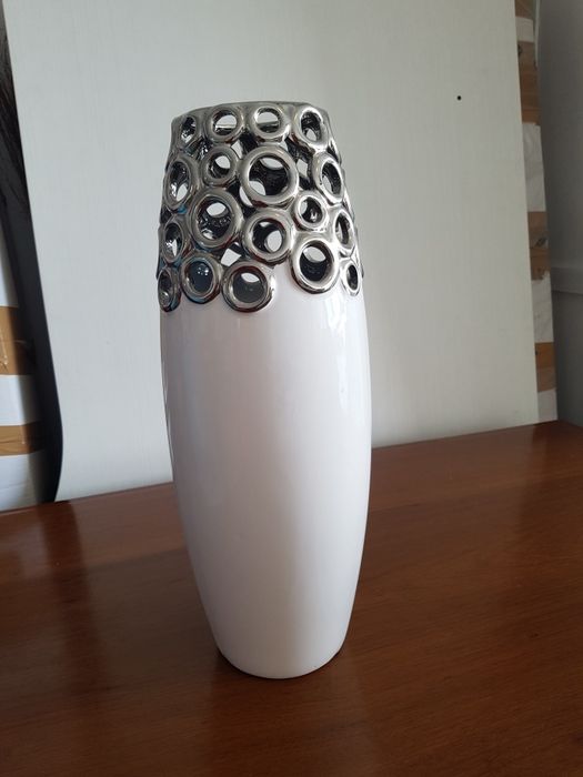 Peça decorativa, jarra branca nova