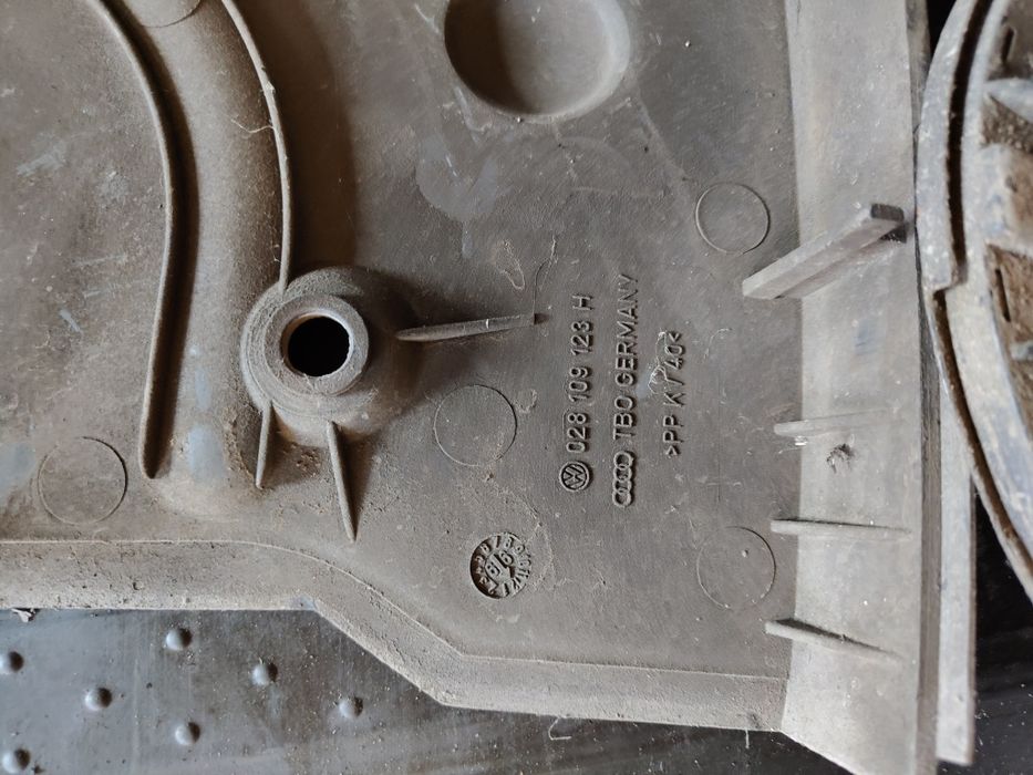Plastik pokrywa silnika obudowa rozrządu volkswagen golf 3 4 caddy 1,9