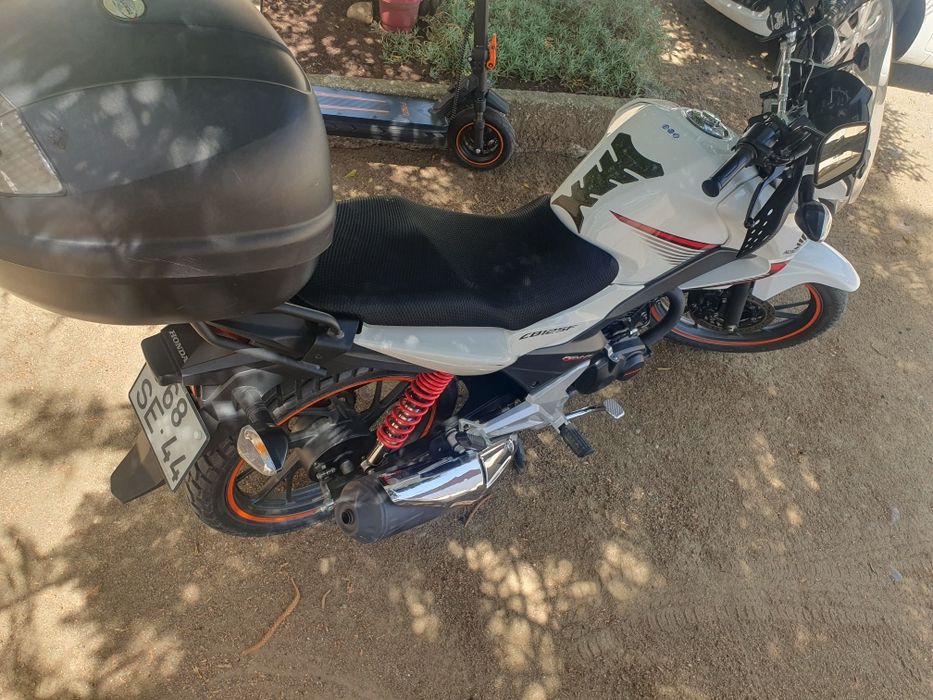 Honda cb125f 2016