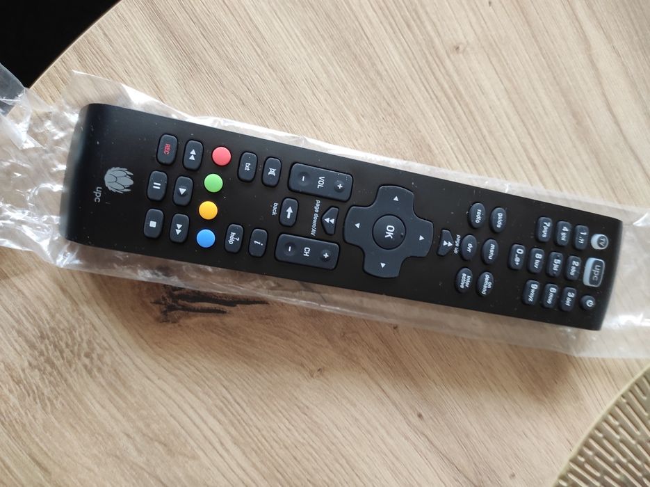 Nowy Oryginalny Pilot UPC do Mediabox! Polecam!