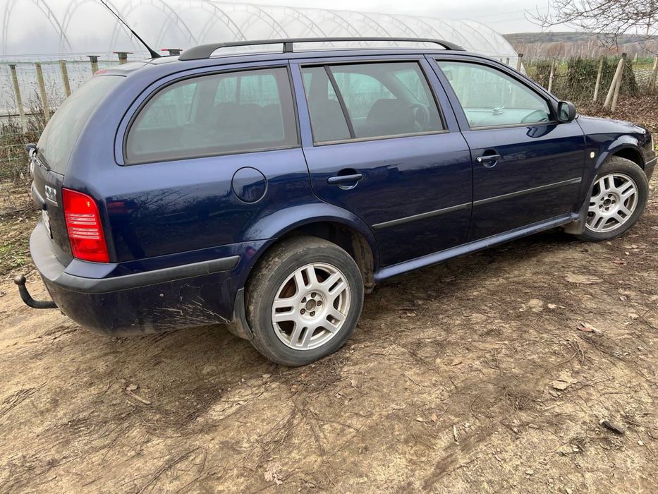 Шкода Октавія тур 1.6