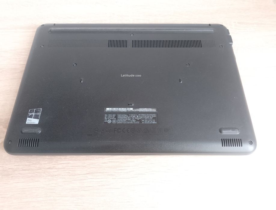 Dell Latitude 3380, Core i3 6-gen, DDR4