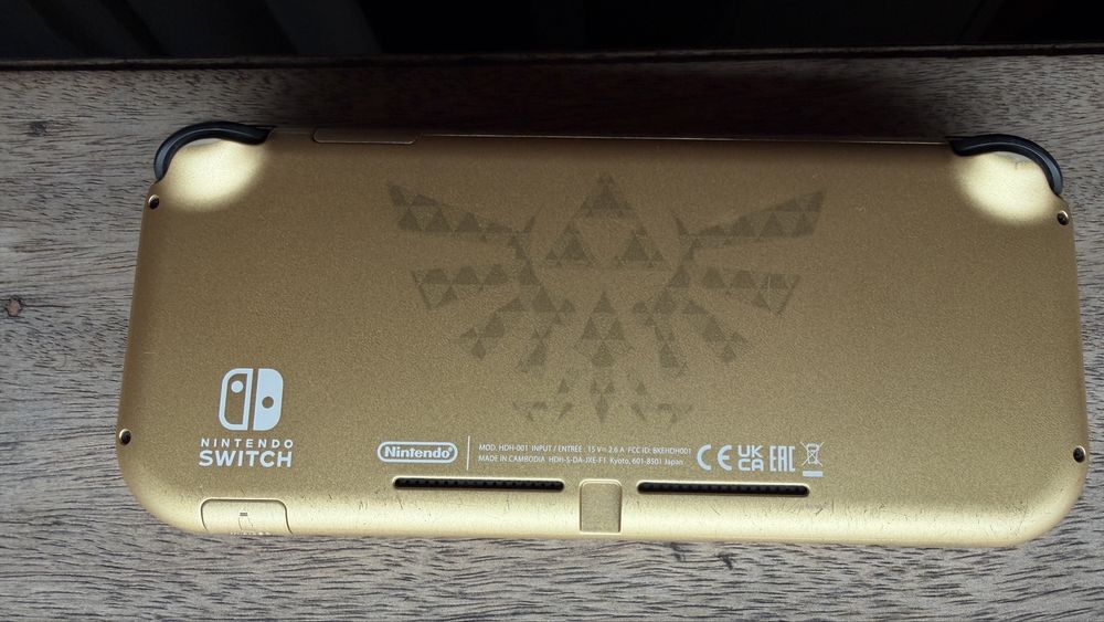 Nintendo Switch Lite Hyrule Editon Desbloqueada