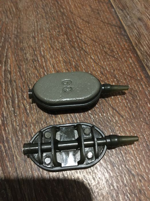 Флет годівниці (монтажі)