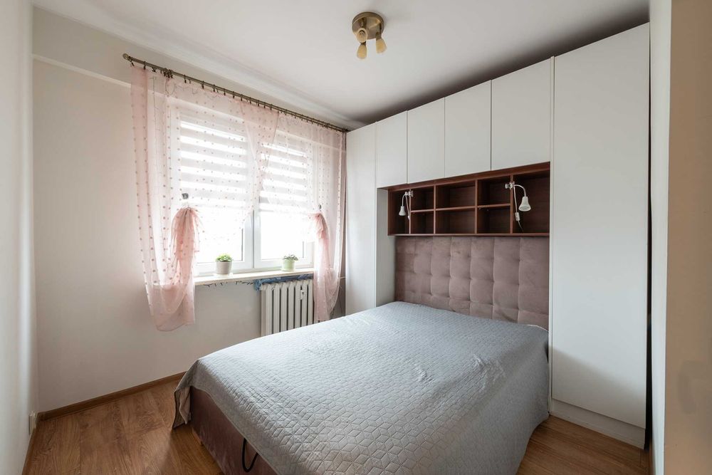 Ul. Rumiankowa. 3 pokoje. Oddzielna kuchnia.