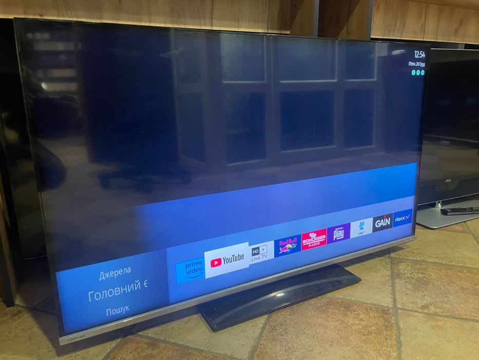 Телевізор Tohiba 50 дюймів smart TV, 4 k + кріплення на стіну