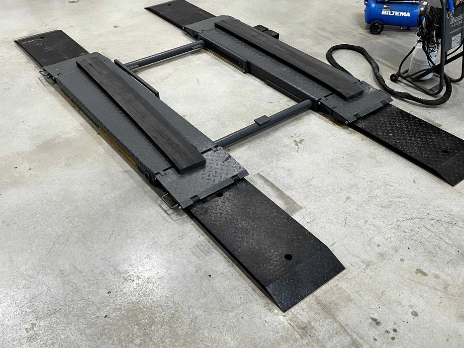 Podnośnik samochodowy - Profesjonalny - do 3000KG - Mało używany