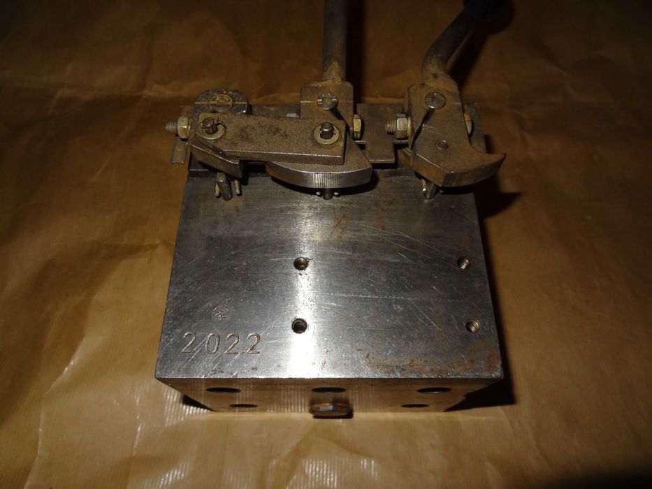 Rozdzielacz hydrauliczny nowy