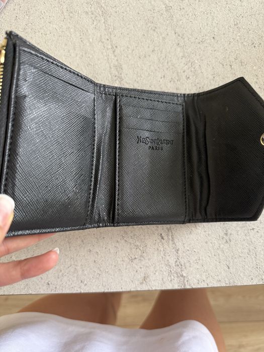 Pikowany portfel ysl