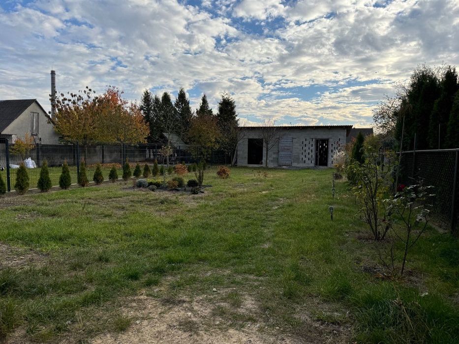 Продаж половини будинку з ремонтом в гарному районі