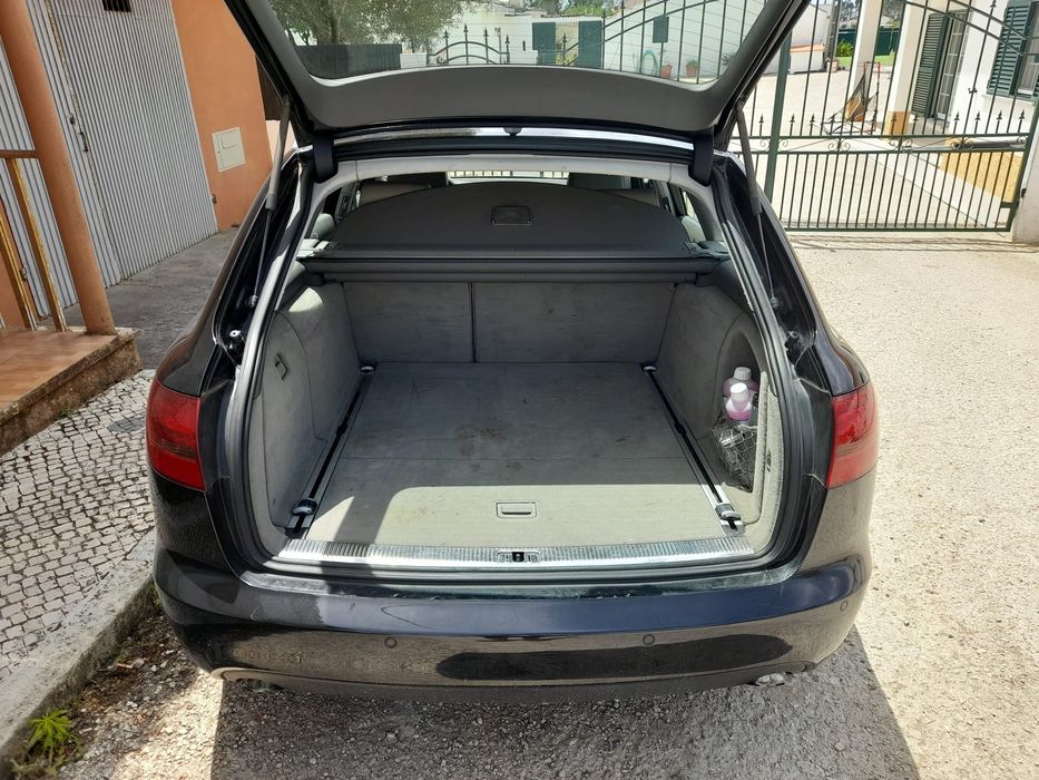 Audi A6 em estado novo