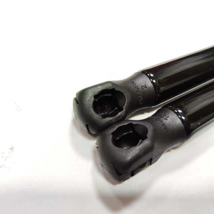 Амортизатор крышки багажника (ляди) 385N Ford Focus USA mk3 2011-