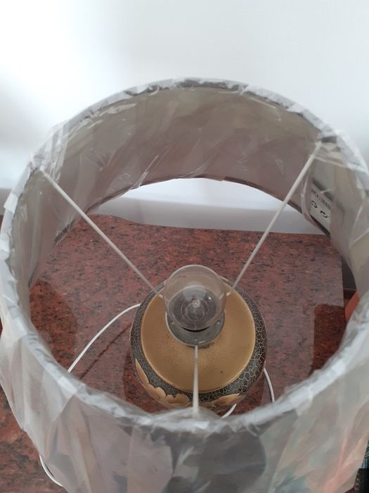 Piękna lampka stołowa (nocna)